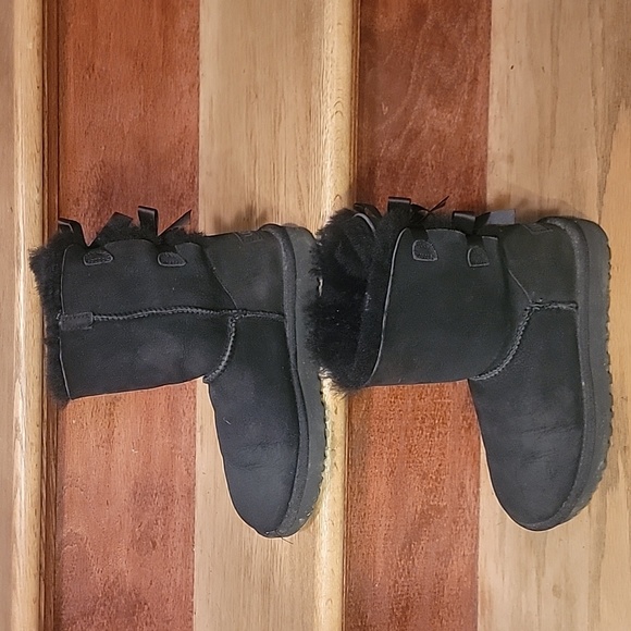 Ugg Bailey Bow II Boot Black Size 6 - Picture 3 of 9
